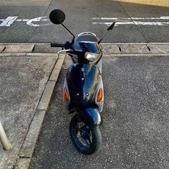 スズキのレッツ4の画像