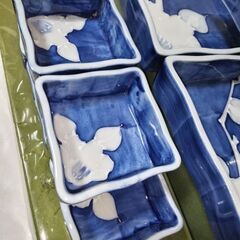 未使用　有田焼 昭栄窯 角皿 5枚16.5㎝小角皿5枚6.7㎝ 白椿絵　計10客の画像