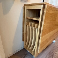 LOWYA 折りたたみダイニングテーブル
の画像