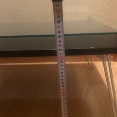 ガラステーブルの画像