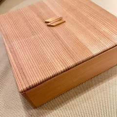 助けて下さい！本日8日23時まで！老舗くろぎさんのお重一段　木製の画像