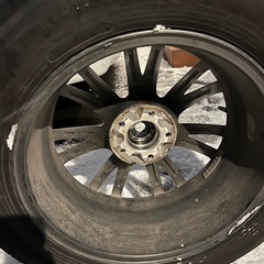 スタッドレスタイヤの画像
