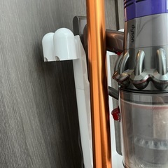 ダイソン　ジャンク　dyson 掃除機　sv12 コードレスクリーナーの画像