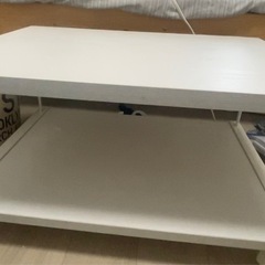 置物テーブルの画像