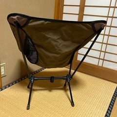 折りたたみ椅子の画像