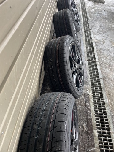 カローラツーリング　新車外しホイール　タイヤ付き