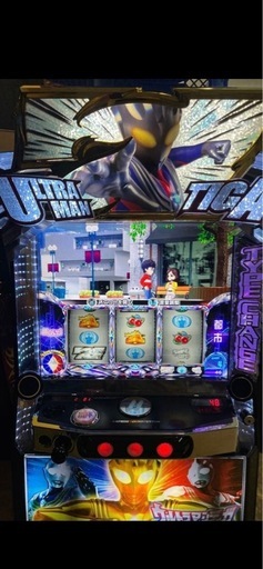 引き取り限定　
スマスロ実機ウルトラマンティガ