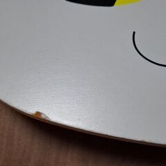 小さな猫の顔のテーブル(中古)の画像