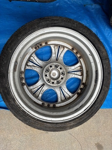 RAYS、GENOM E、18インチアルミホイール