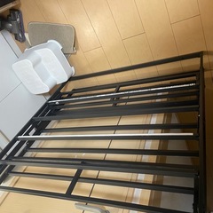 ベッドフレームの画像