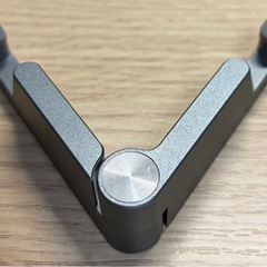 スマホスタンド アルミ合金製 上海問屋
の画像