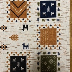 北欧風デザインのミニ絨毯の画像