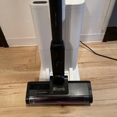 シャークQIゴミ収集ドック付きの画像