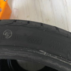 サイレン　195 40 17 4本　バリ溝 の画像