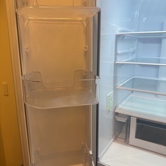 日立冷蔵庫の画像