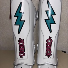 YOKKAO Shin Guards - Stadium White サイズSの画像
