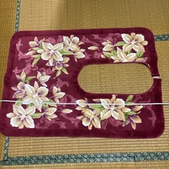 トイレマットと蓋カバー日本製の画像