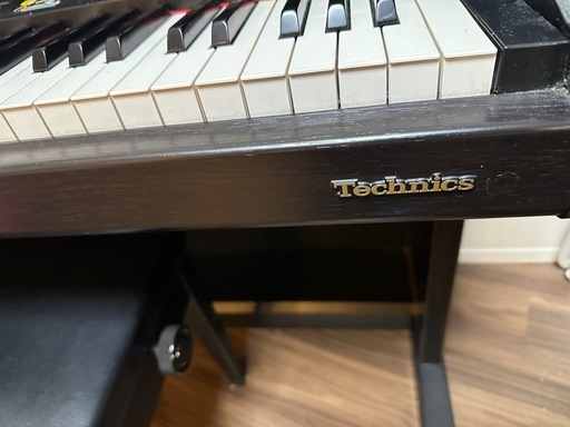電子ピアノ