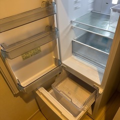 SHARP 冷蔵庫（SJ-D18K）の画像