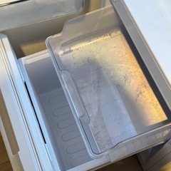 SHARP 冷蔵庫（SJ-D18K）の画像