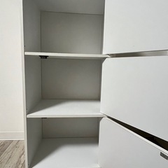 扉付きカラーボックスの画像