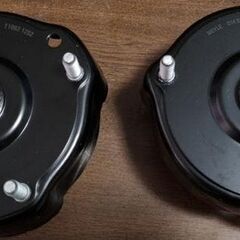 【未使用】W211（E250）フロントショック アッパーマウント 左右セットの画像