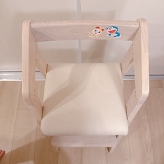 ベビーチェア　高さ調節可能の画像