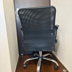 メッシュ　チェアー　黒の画像