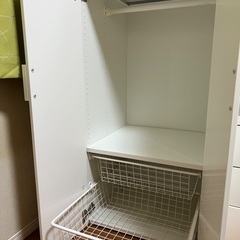 IKEA子供服棚の画像
