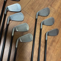 ゼクシオアイアンセットの画像