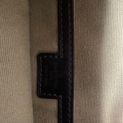 LOUIS VUITTONバックの画像