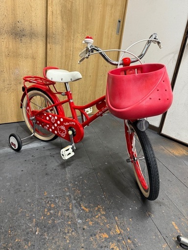 中古車　幼児用　ハローキティ　16インチ　美品 車 幼児用 ハローキティ 16インチ 美品