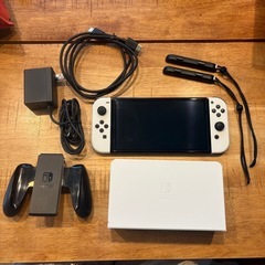 良品美品！Nintendo Switch 有機ELモデル ホワイト スイッチ本体の画像