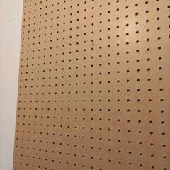 パンチングボード インテリア 有孔ボード 空間インテリア 整理整頓　木ボードの画像