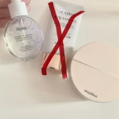 マキアージュルースパウダー　クリア、ハクスリー美容エッセンス！2点セットの画像