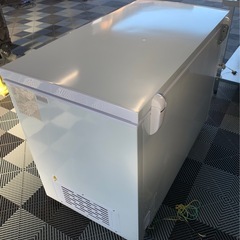 テンポスバスターズ 冷凍庫 冷凍ストッカー282Lの画像