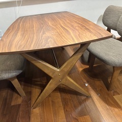 ニトリ　リビングダイニングテーブル4点セットの画像