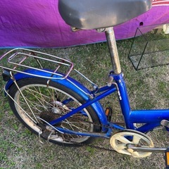 折りたたみ自転車の画像