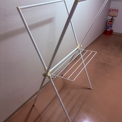 物干しラックの画像