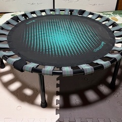 トランポリン　室内用　の画像