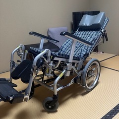 カワムラ　　
リクライニング介護車椅子　の画像