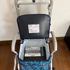 シルバーカー　手押し車の画像