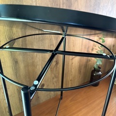 IKEA  サイドテーブル　テーブルの画像