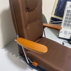 回転＆高さ調整ができる椅子の画像