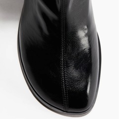 【新品未使用】ヒール アンクルブーツ   黒の画像