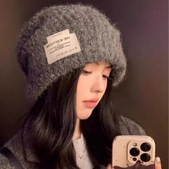 ニット帽グレーの画像