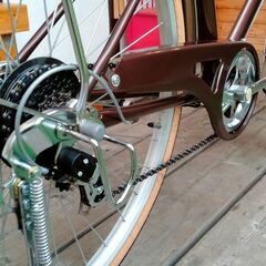 加古川　ソトのマ　ママチャリ　26インチ　外装６段変速　オートライト　中古美品の画像