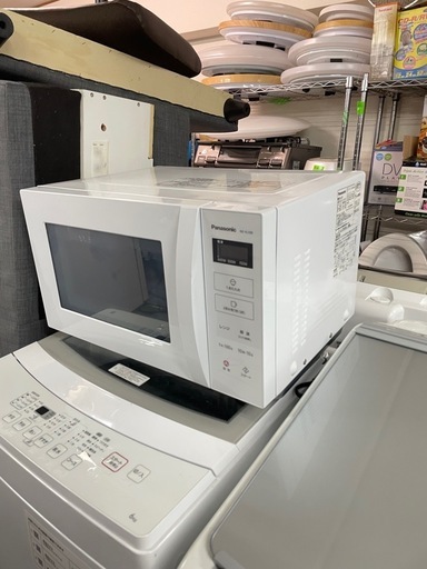 配送可能　保証付き 未使用パナソニック電子レンジ NE-FL100-W ホワイト [22L /50/60Hz]