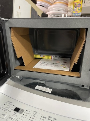 配送可能　保証付き 未使用パナソニック電子レンジ NE-FL100-W ホワイト [22L /50/60Hz]