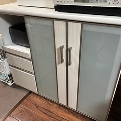 ニトリ　食器棚
の画像